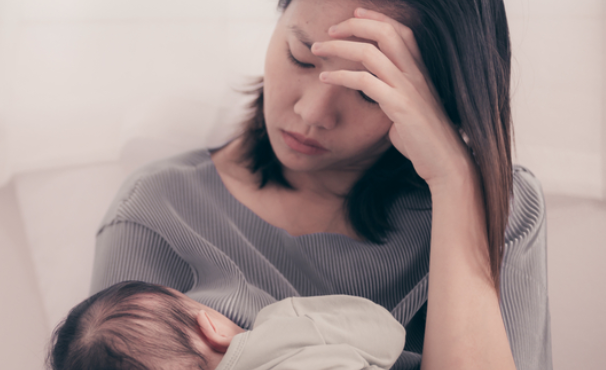 The New Mom Survival Guide: Managing Sleep Deprivation and Preventing Burnout